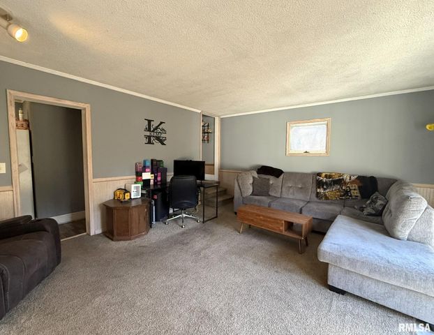 1780 BAIRD Avenue, Galesburg, IL 61401