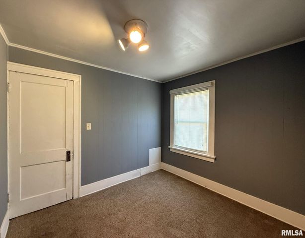 1780 BAIRD Avenue, Galesburg, IL 61401