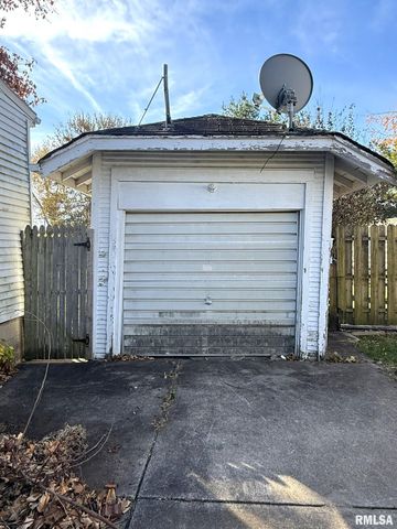 1780 BAIRD Avenue, Galesburg, IL 61401