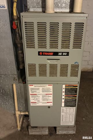 1780 BAIRD Avenue, Galesburg, IL 61401