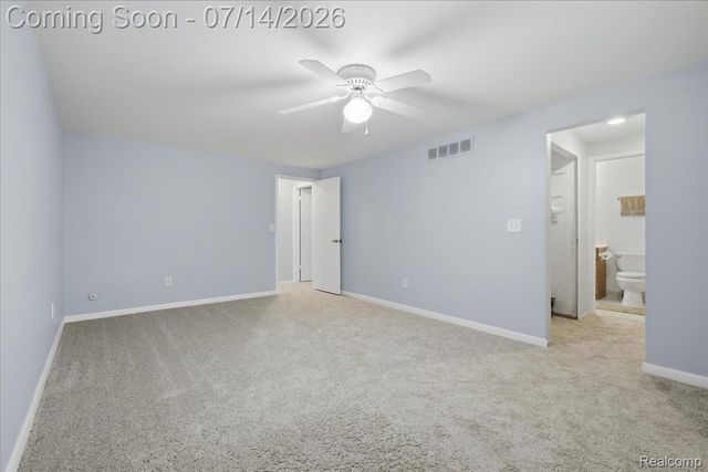 1097 Kirts Blvd A, Troy, MI 48084