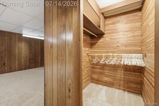 1097 Kirts Blvd A, Troy, MI 48084