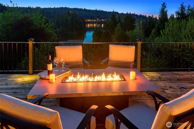 234 Camber Lane, Port Ludlow, WA 98365
