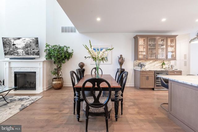 420 N DELAVAN AVE, Margate City, NJ 08402