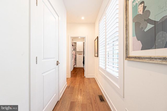 420 N DELAVAN AVE, Margate City, NJ 08402