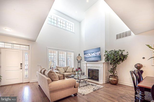 420 N DELAVAN AVE, Margate City, NJ 08402