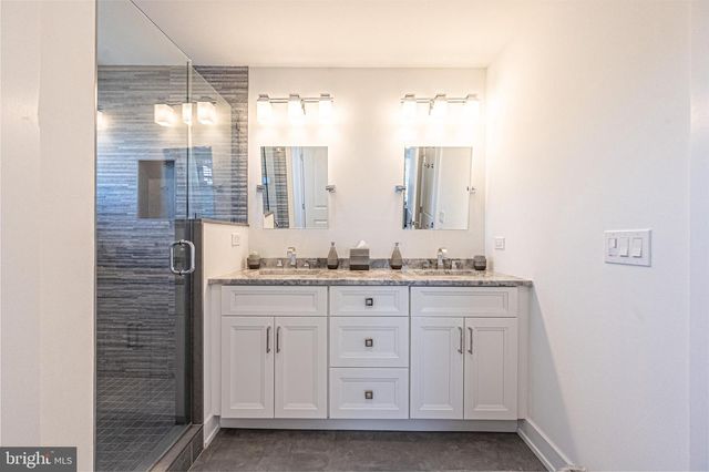 420 N DELAVAN AVE, Margate City, NJ 08402