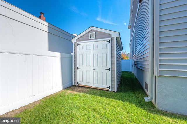 420 N DELAVAN AVE, Margate City, NJ 08402