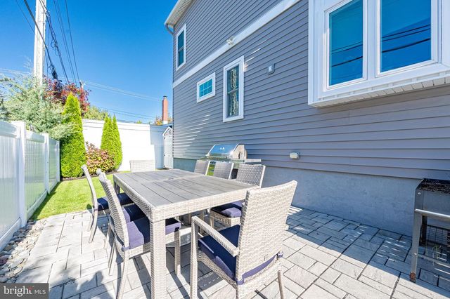 420 N DELAVAN AVE, Margate City, NJ 08402