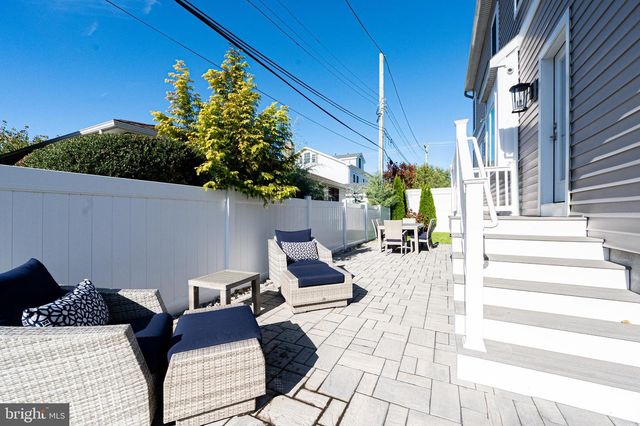 420 N DELAVAN AVE, Margate City, NJ 08402