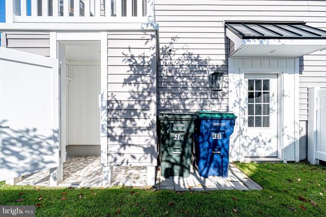 420 N DELAVAN AVE, Margate City, NJ 08402