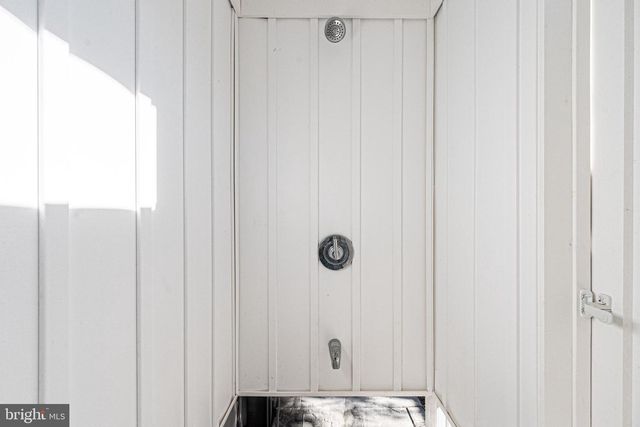 420 N DELAVAN AVE, Margate City, NJ 08402