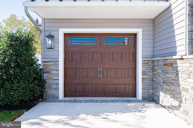 420 N DELAVAN AVE, Margate City, NJ 08402