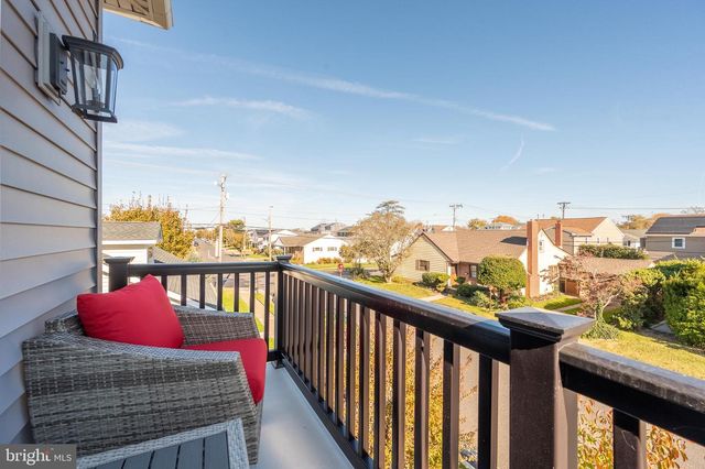 420 N DELAVAN AVE, Margate City, NJ 08402