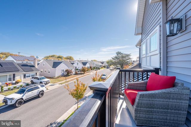 420 N DELAVAN AVE, Margate City, NJ 08402