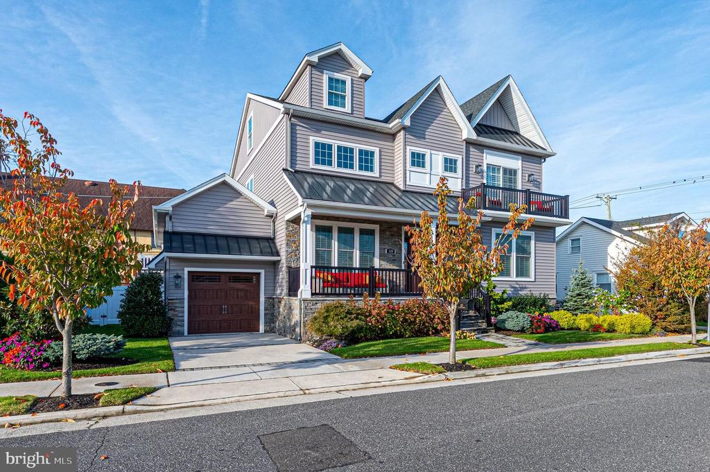 420 N DELAVAN AVE, Margate City, NJ 08402