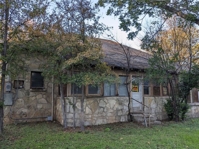 200 E Kidd, Iredell, TX 76649