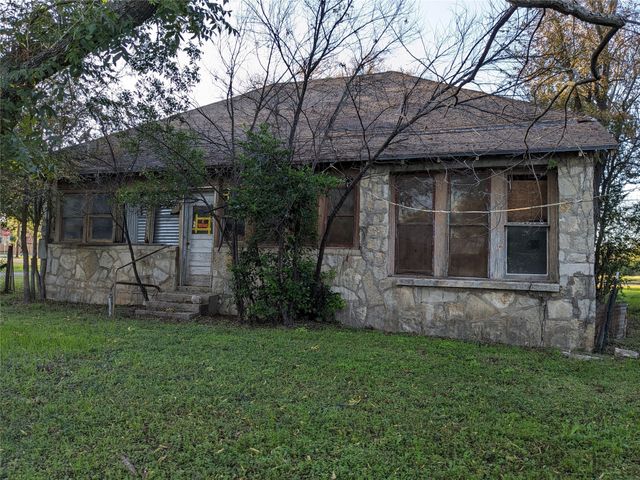 200 E Kidd, Iredell, TX 76649