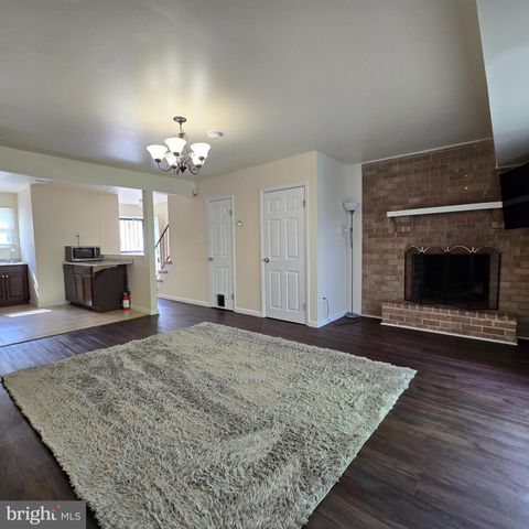 266 LA CASCATA TNHS, Clementon, NJ 08021