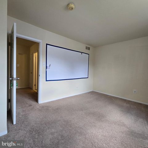 266 LA CASCATA TNHS, Clementon, NJ 08021