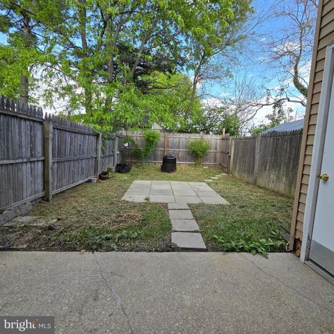 266 LA CASCATA TNHS, Clementon, NJ 08021