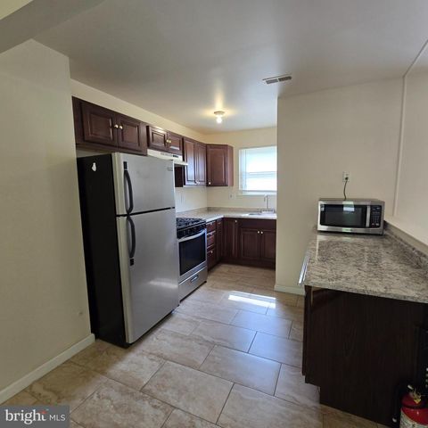 266 LA CASCATA TNHS, Clementon, NJ 08021
