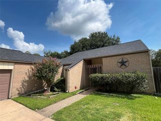 11842 Briar Forest Drive, Houston, TX 77077