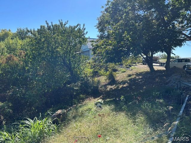 4651 Old Highway 100, Washington, MO 63090