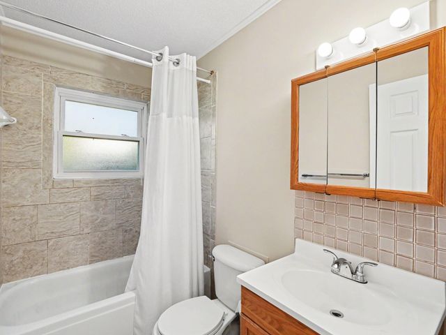3460 La Salle Drive, Ann Arbor, MI 48108