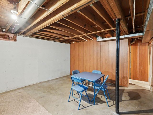 3460 La Salle Drive, Ann Arbor, MI 48108