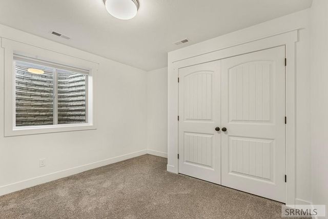 7232 Middle Fork Road, Idaho Falls, ID 83406