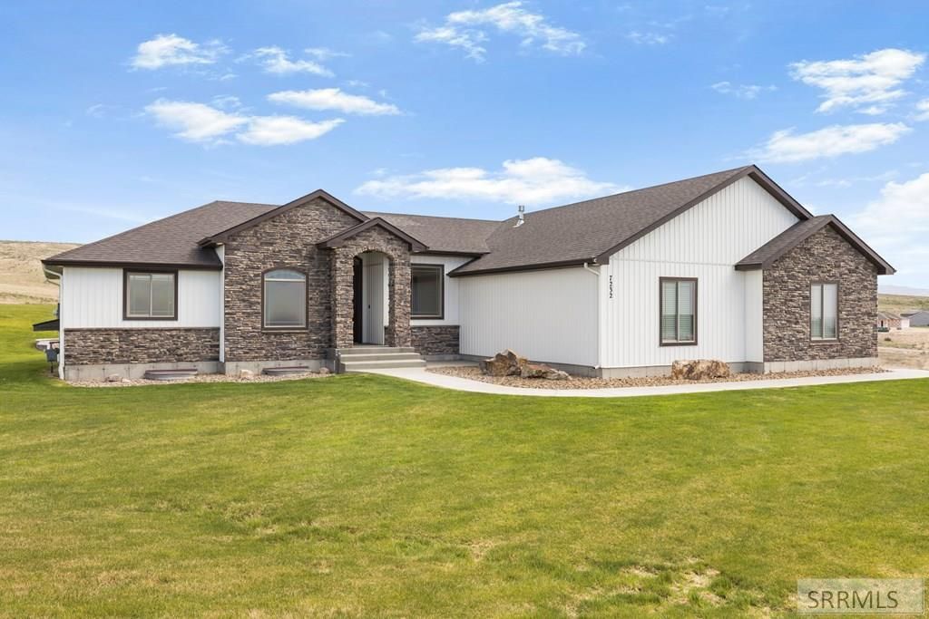 7232 Middle Fork Road, Idaho Falls, ID 83406