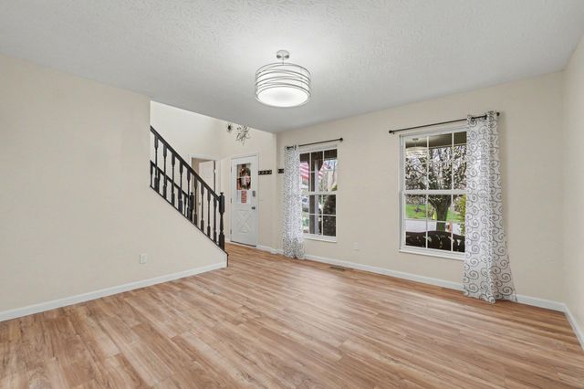 7004 Running Fox Court, Florence, KY 41042