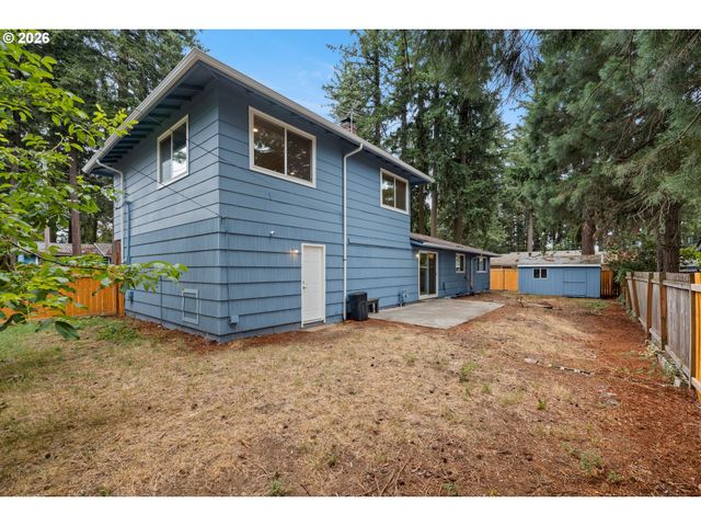 18655 Se YAMHILL Cir, Portland, OR 97233