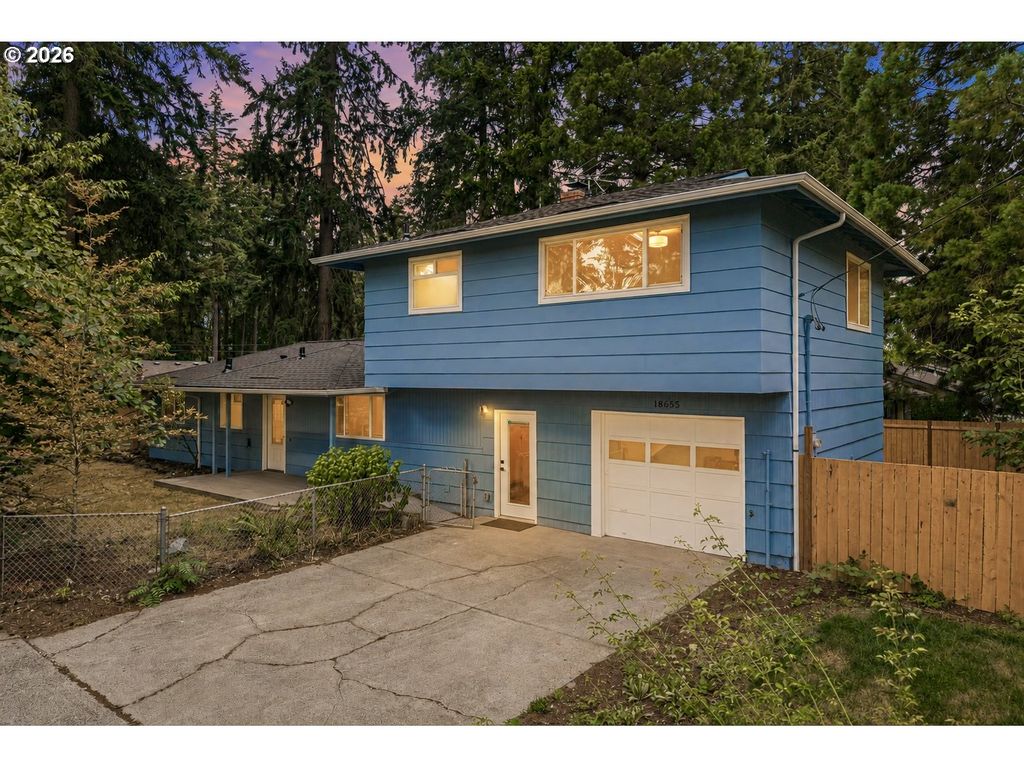 18655 Se YAMHILL Cir, Portland, OR 97233