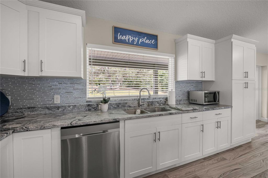 Image 13 of property listing at 12421 SE 97TH AVENUE, Belleview, FL 34420