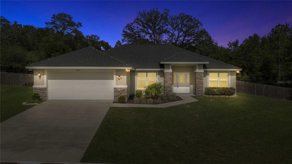 Image 5 of property listing at 12421 SE 97TH AVENUE, Belleview, FL 34420