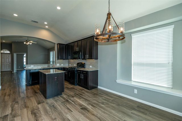 5306 Windy Plantation Drive, Brookshire, TX 77423