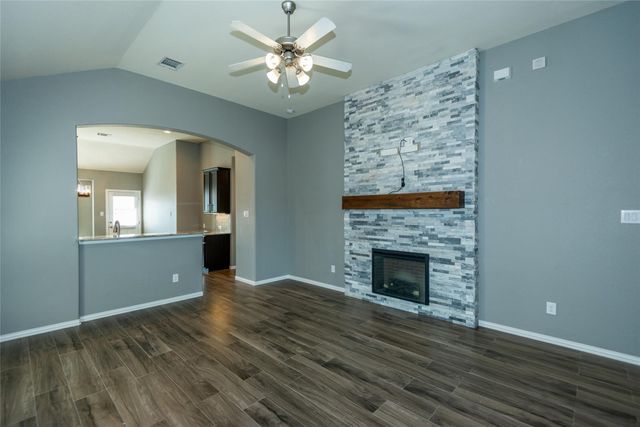 5306 Windy Plantation Drive, Brookshire, TX 77423