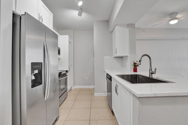 350 N Federal Highway 903, Boynton Beach, FL 33435