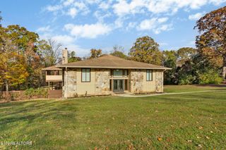 10105 Loma Drive, Knoxville, TN 37922