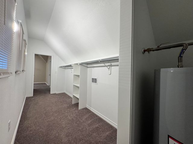 305 MAPLE AVE, Gladewater, TX 75647