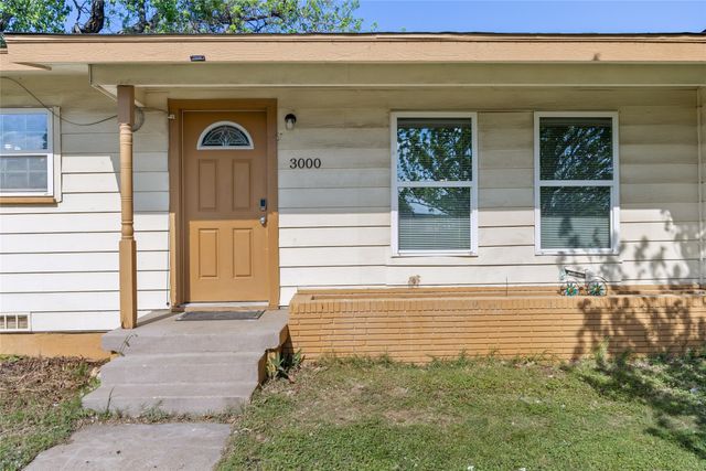 3000 Pate Drive, Fort Worth, TX 76105