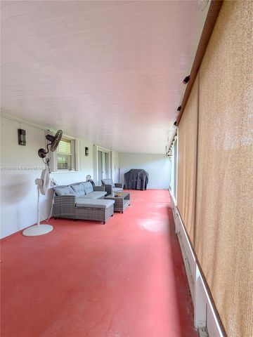 705 SE 22nd Ln, Homestead, FL 33033