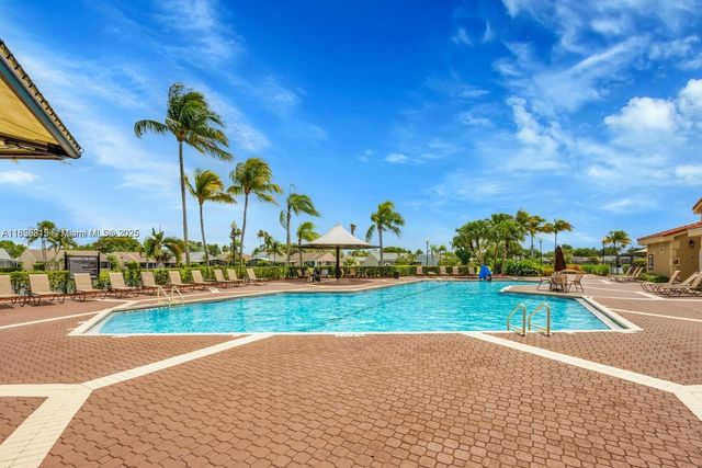 705 SE 22nd Ln, Homestead, FL 33033