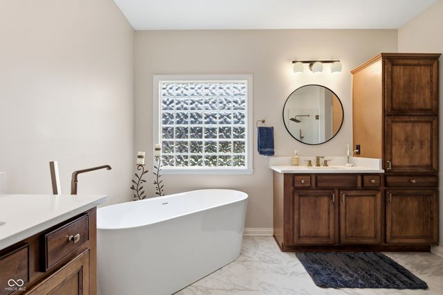 7638 Spring Ridge, Indianapolis, IN 46278