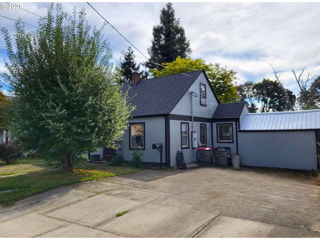 634 E MAIN St, Sheridan, OR 97378