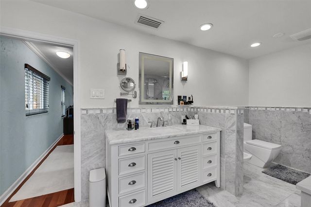 3999 NE 15th Avenue, Oakland Park, FL 33334