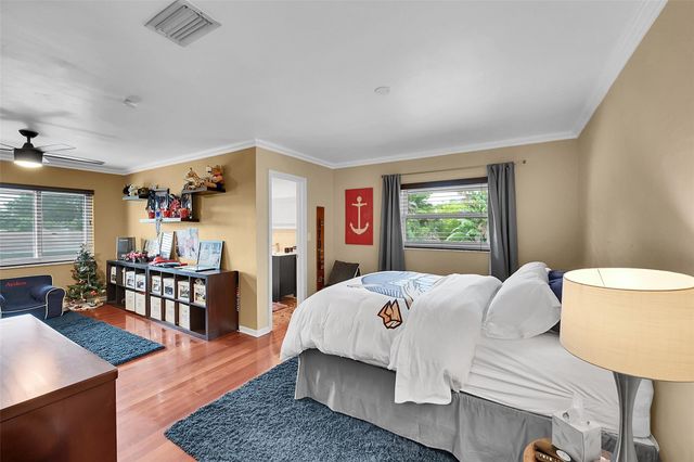 3999 NE 15th Avenue, Oakland Park, FL 33334