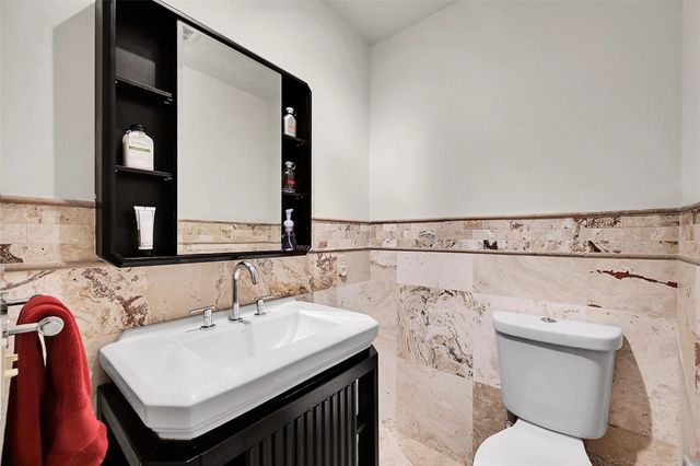 3999 NE 15th Avenue, Oakland Park, FL 33334